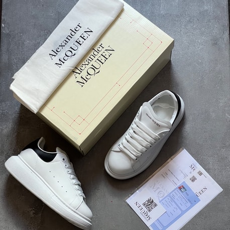 Alexander Mcqueen