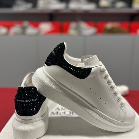 Alexander Mcqueen