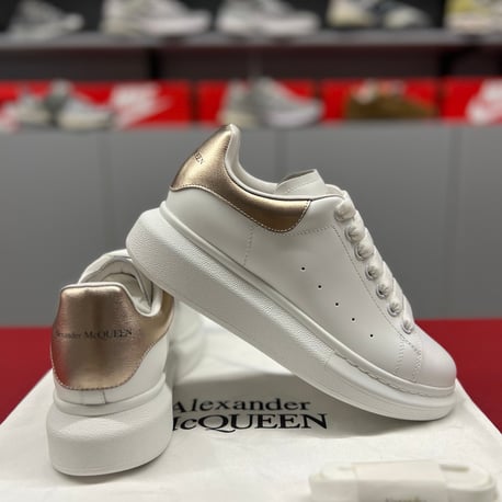 Alexander Mcqueen
