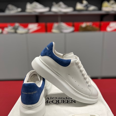 Alexander Mcqueen