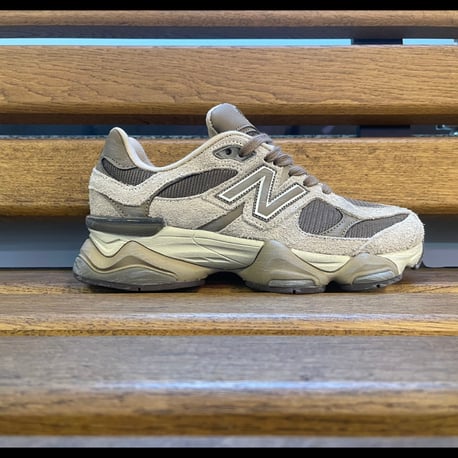 New Balance 9060 Modeli