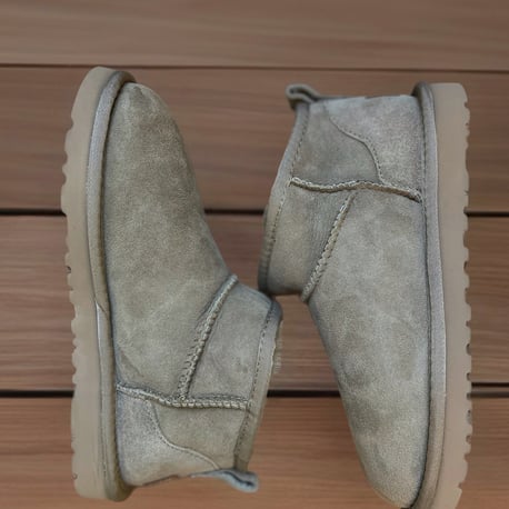 Ugg