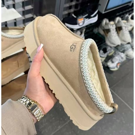 Ugg Tazz